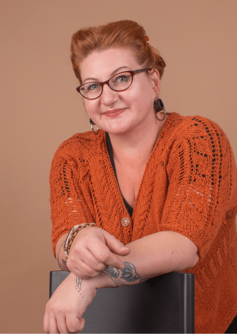 Eija Saarikivi, NEPU- neurokirjon parisuhde uusperheessä- hankesuunnittelija, uusperheneuvoja, Nepsy- ohjaaja