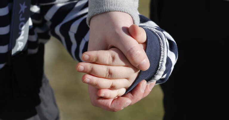 Erityislapsiperheiden haasteet ja ratkaisut